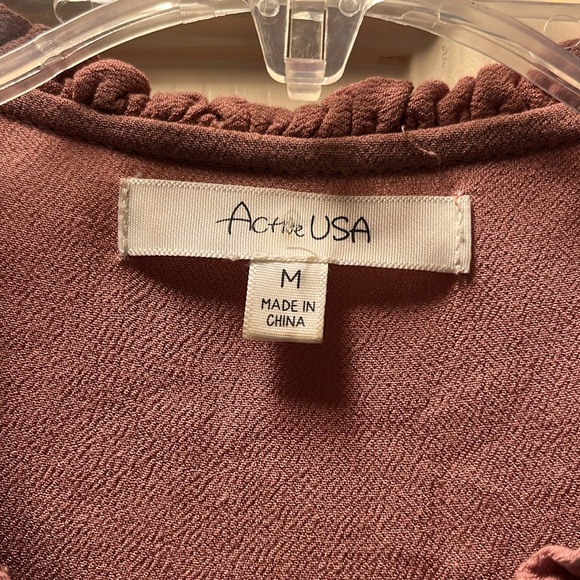 Active USA mauve sleeveless blouse with black tie ribbon size medium pretty top - Picture 2 of 8